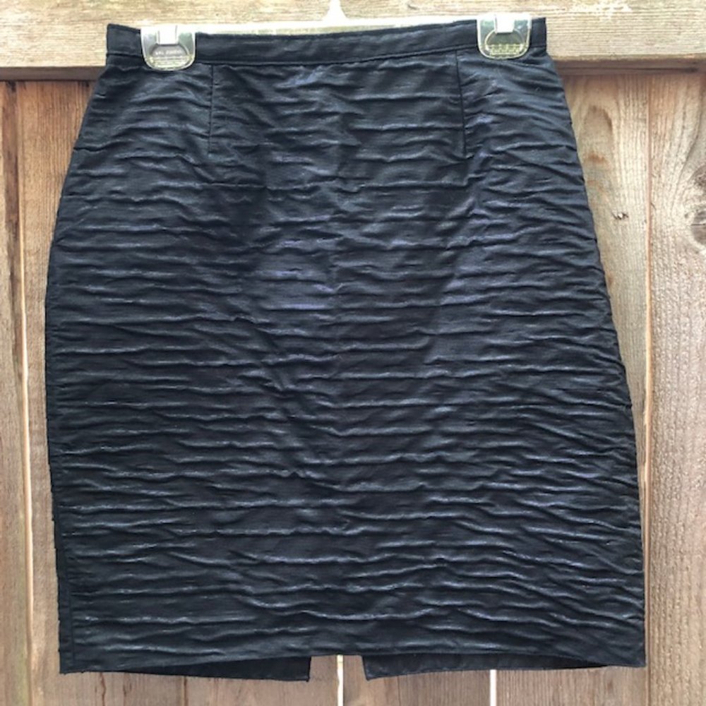 Stunning Dolce & Gabbana‎ Metallic Black Pencil Skirt Sz 42 (US 6) - EUC